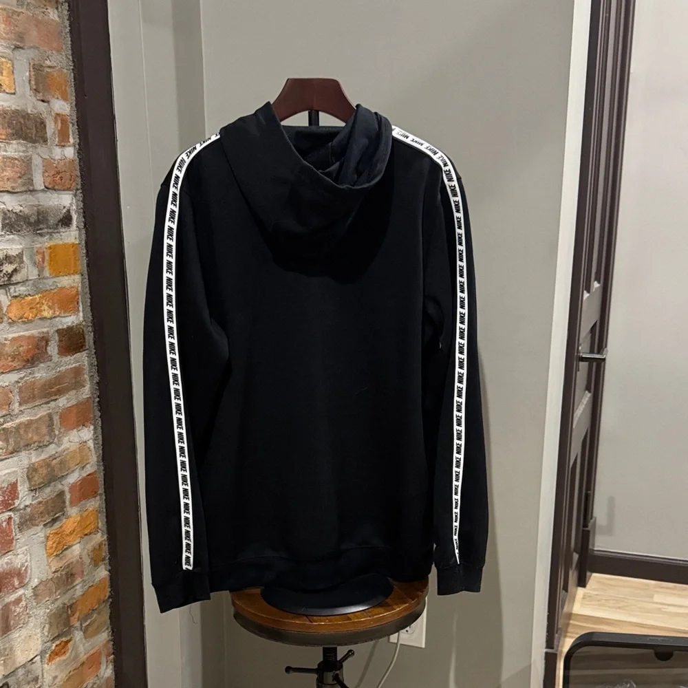 Nike Men's Black Pullover Hoodie with White Swoosh - Picture 2 of 3
